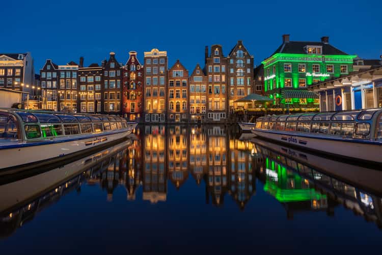 Damrak, Amsterdam