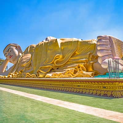 The reclining Myathalyaung Buddha, Bago, Myanmar