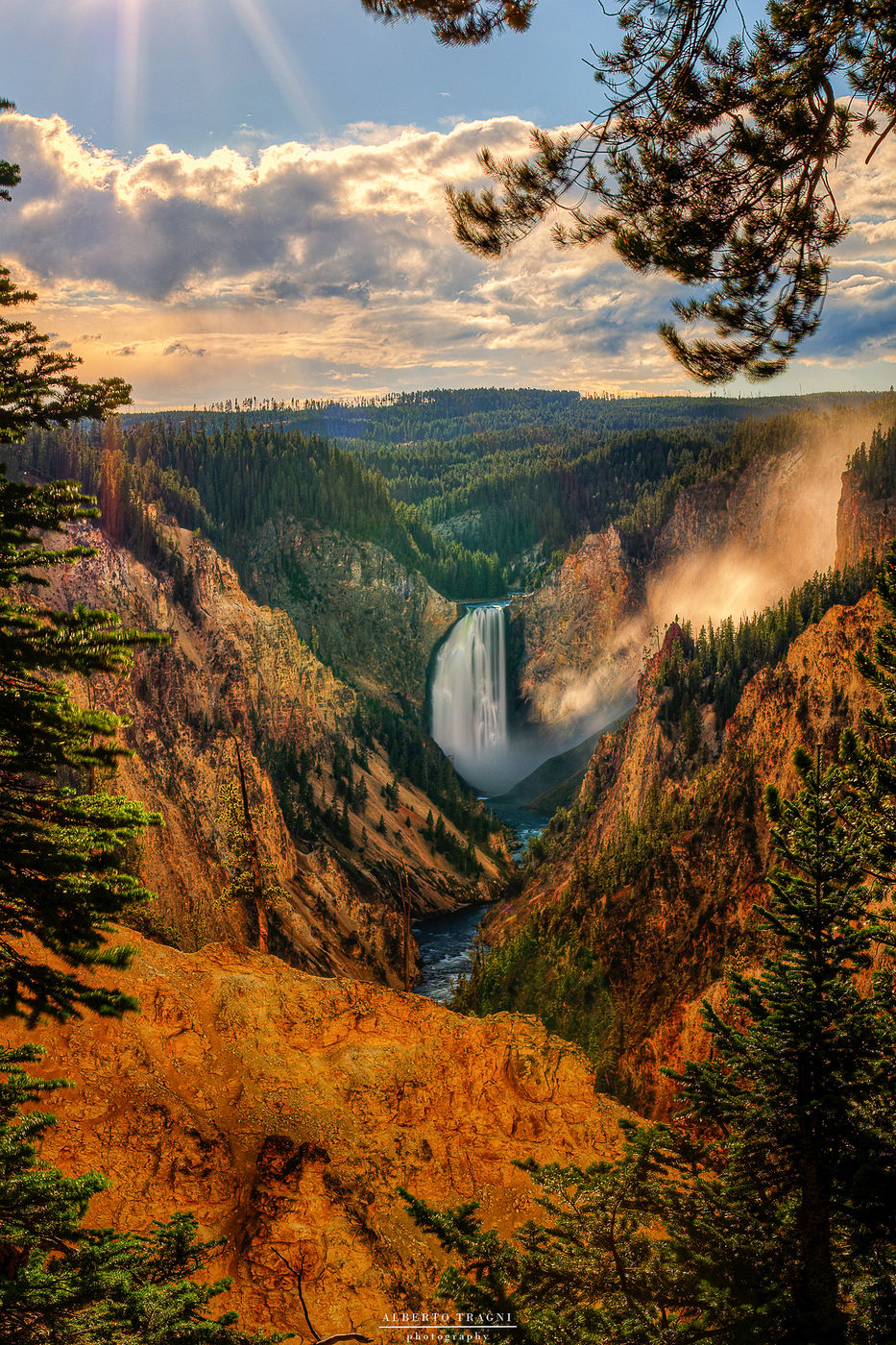 View of the Lower Falls, Yellowstone National Park, USA