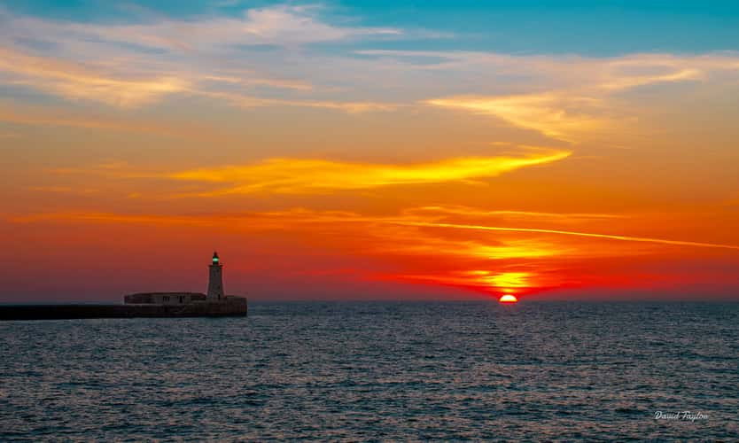 Boom-Defence Sun Rise