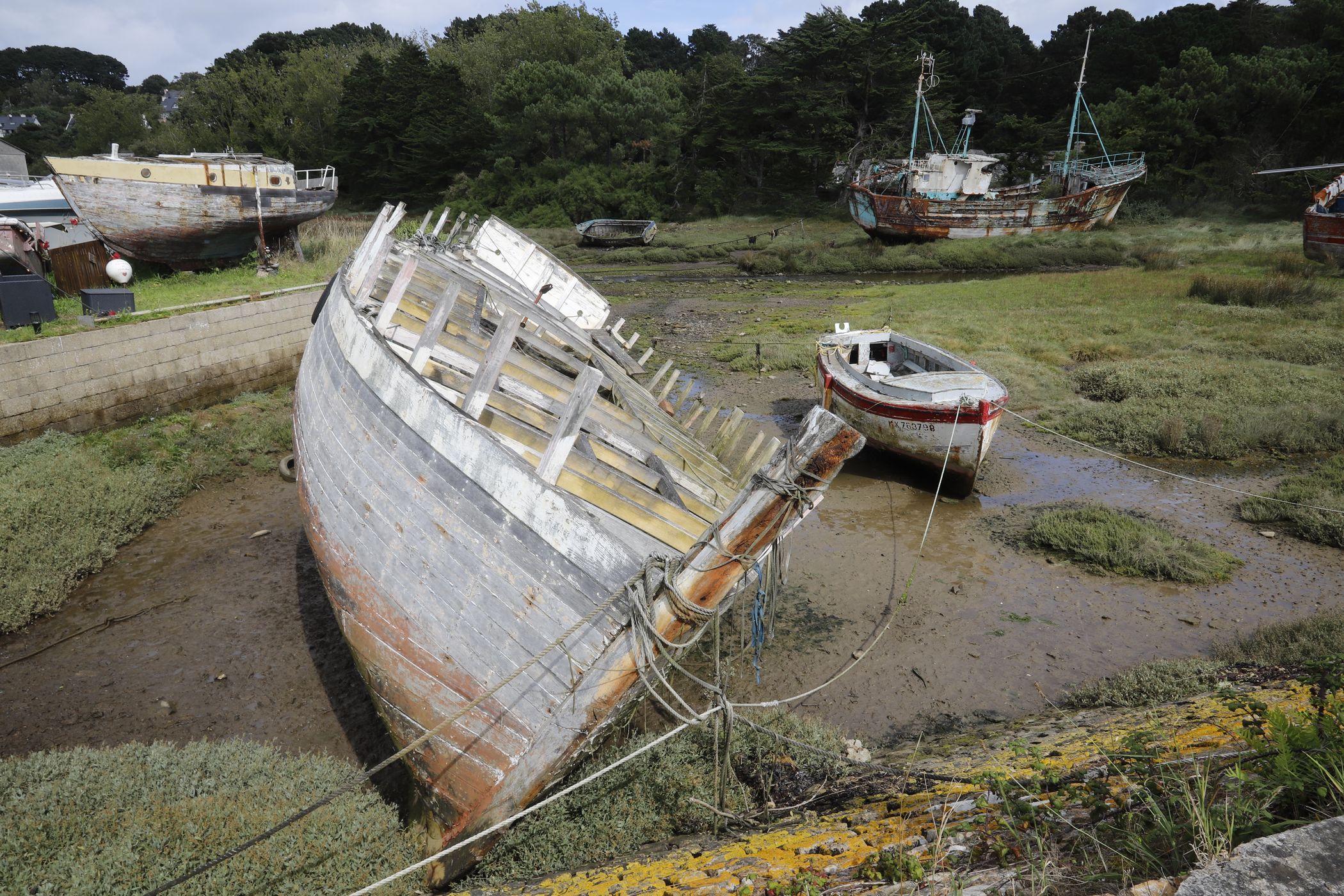 Cimetière de bateaux/ Ship cemetery, France
