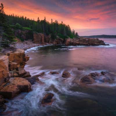 Monument Cove, USA