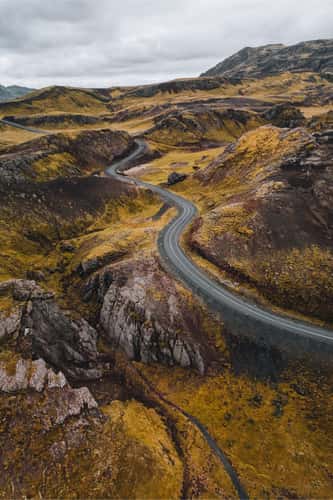 Scenic curvy road, Thingvellir National Park