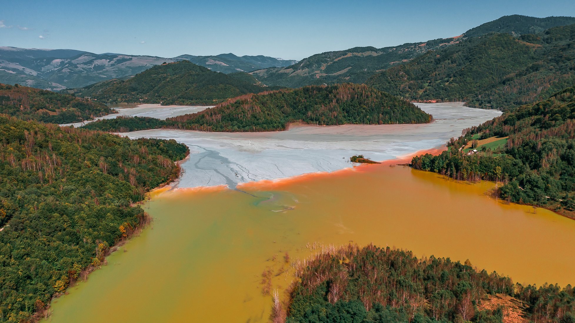 Toxic Lake Of Geamăna, Romania, Romania