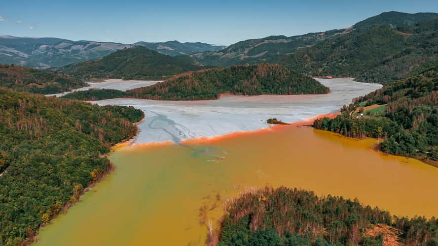 Toxic Lake Of Geamăna, Romania