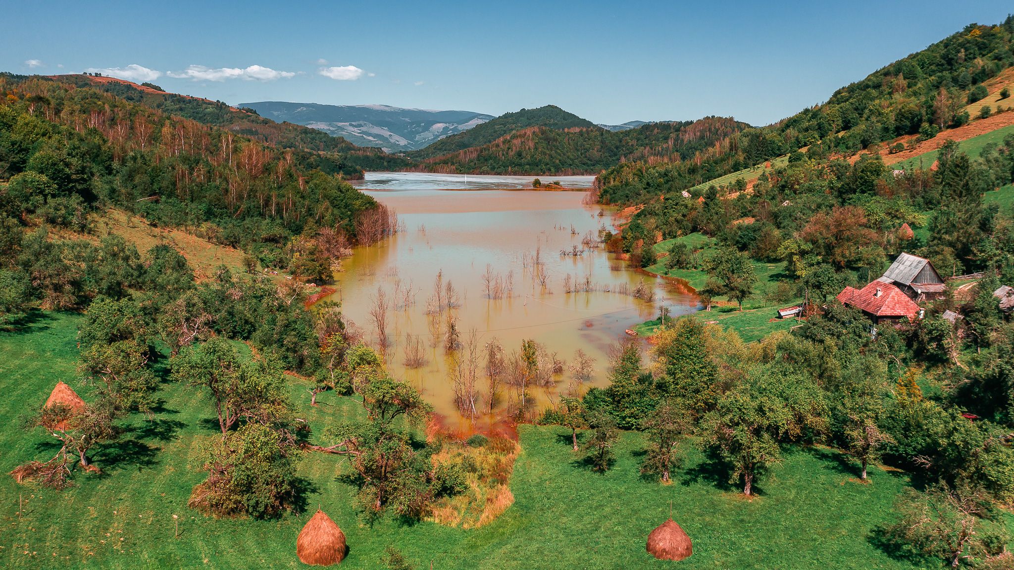 Toxic Lake Of Geamăna, Romania, Romania