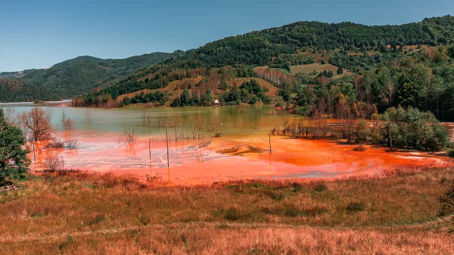 Toxic Lake Of Geamăna, Romania