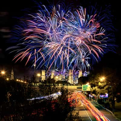 Fuegos artificiales en el Pilar, Spain