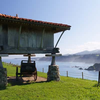 Horreo - Mirador de la Regalina, Spain