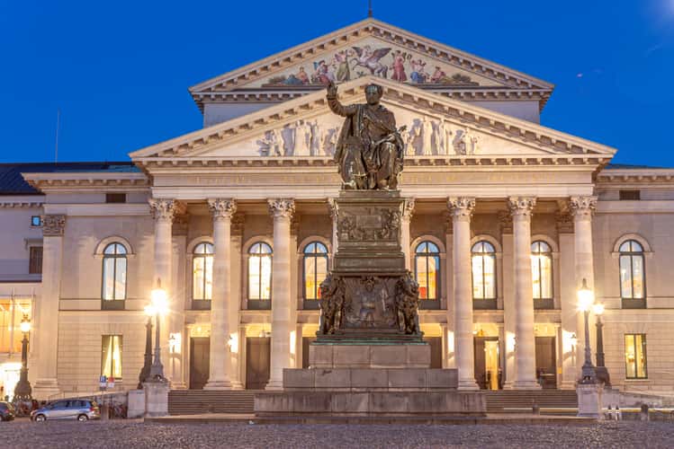 Max-Joseph-Platz, Munich