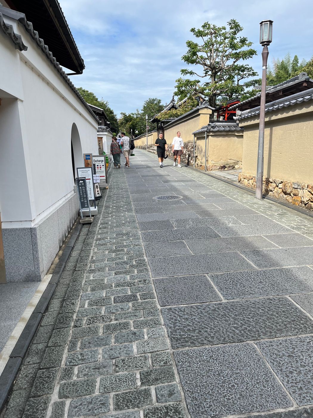 Ninen zaka, Japan