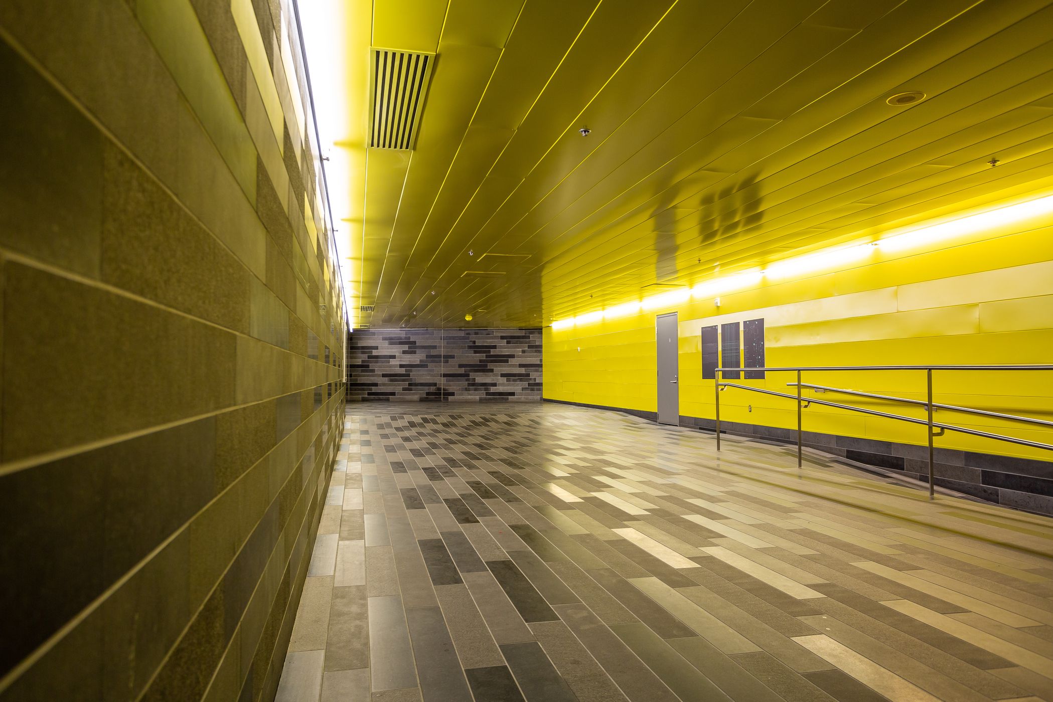 Pedestrian Walkway, Canada