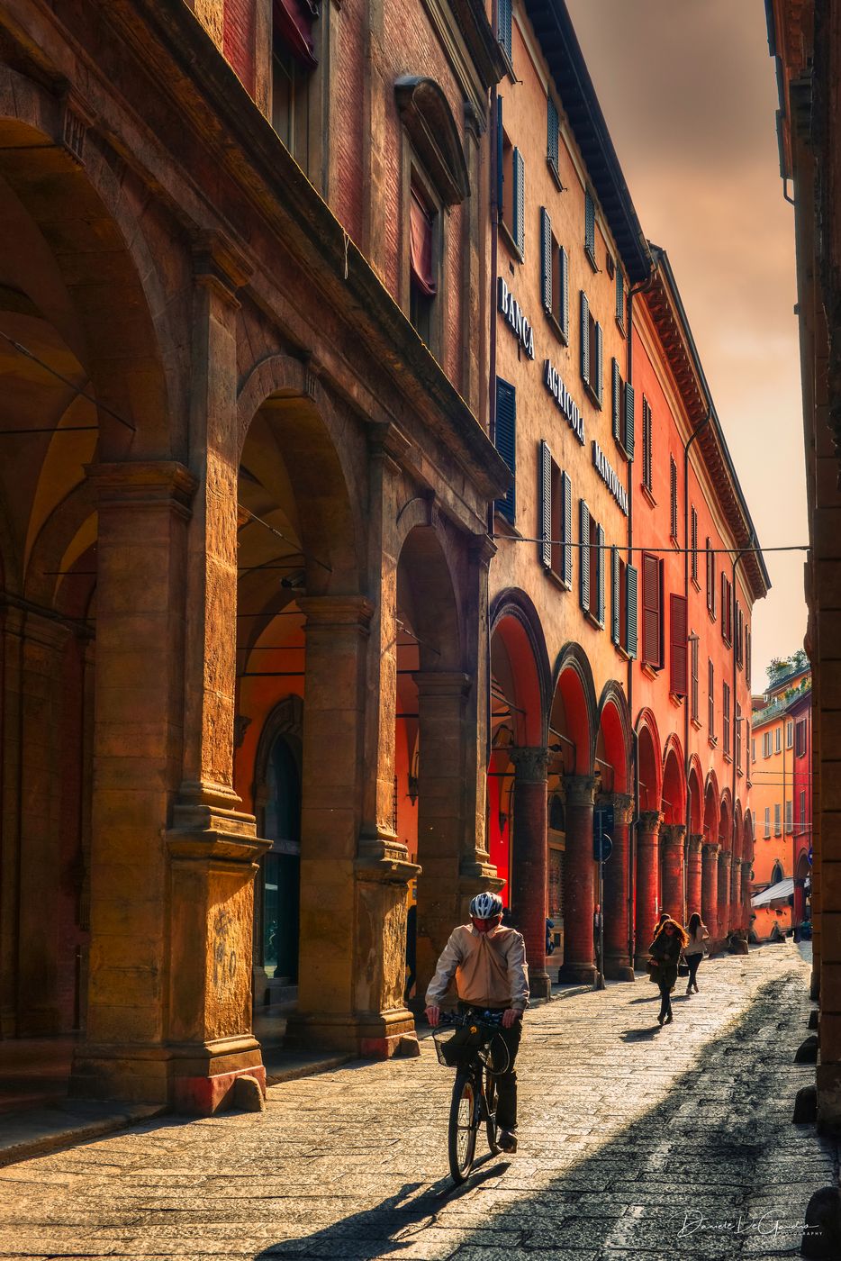 Piazza della Mercanzia, Italy