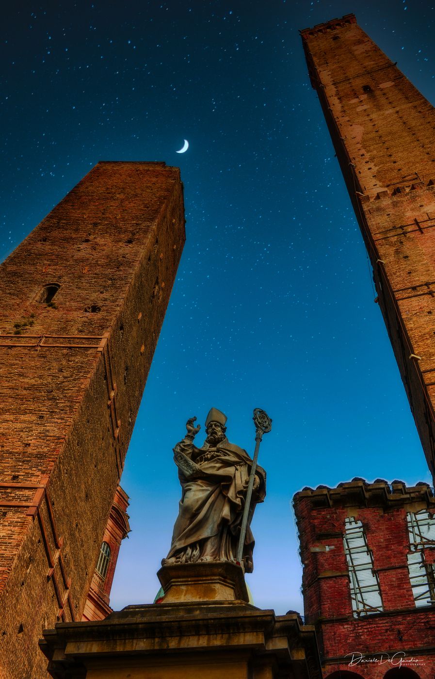 Piazza della Mercanzia, Italy