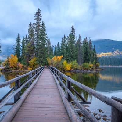 Pyramid Island, Canada