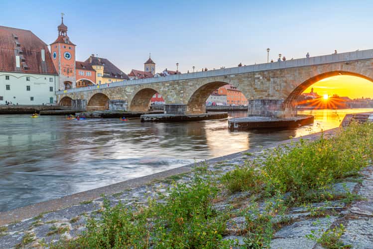 Regensburgs Stone Bridge during sunset