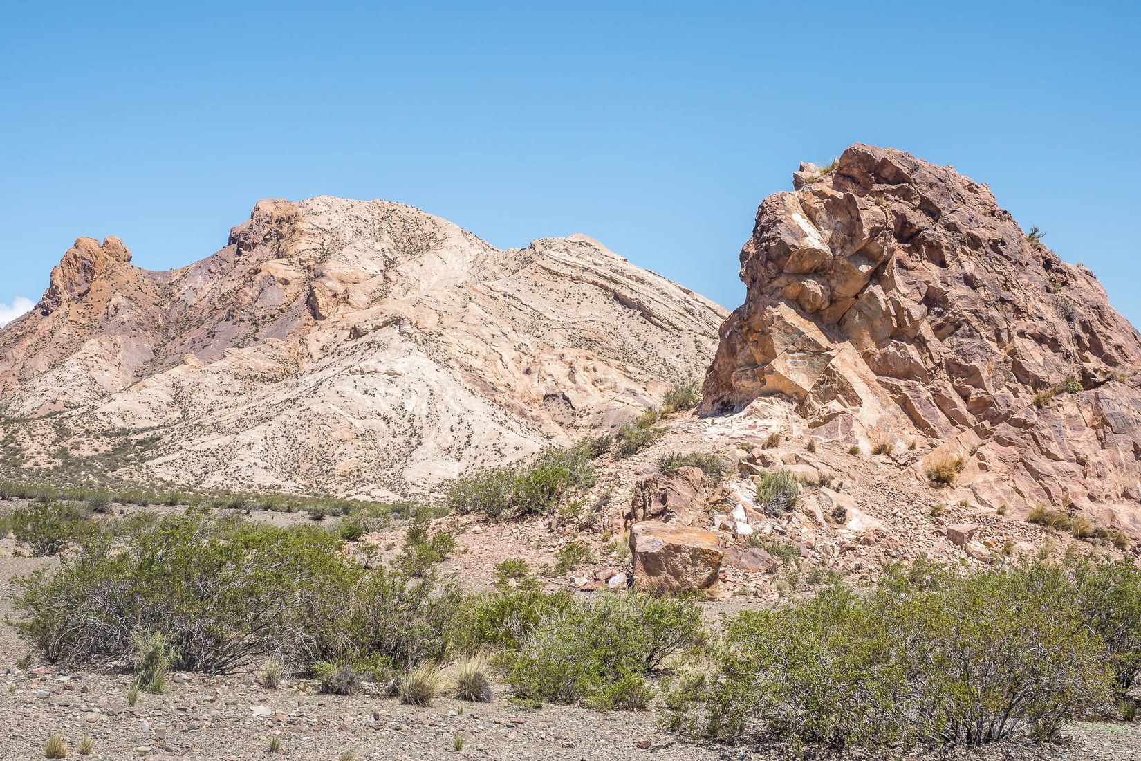 Ruta Provincial 52 northeast of Uspallata, Argentina