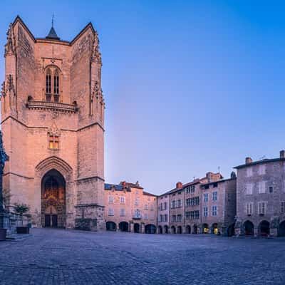 Villefranche de Rouergue - place Notre Dame, France