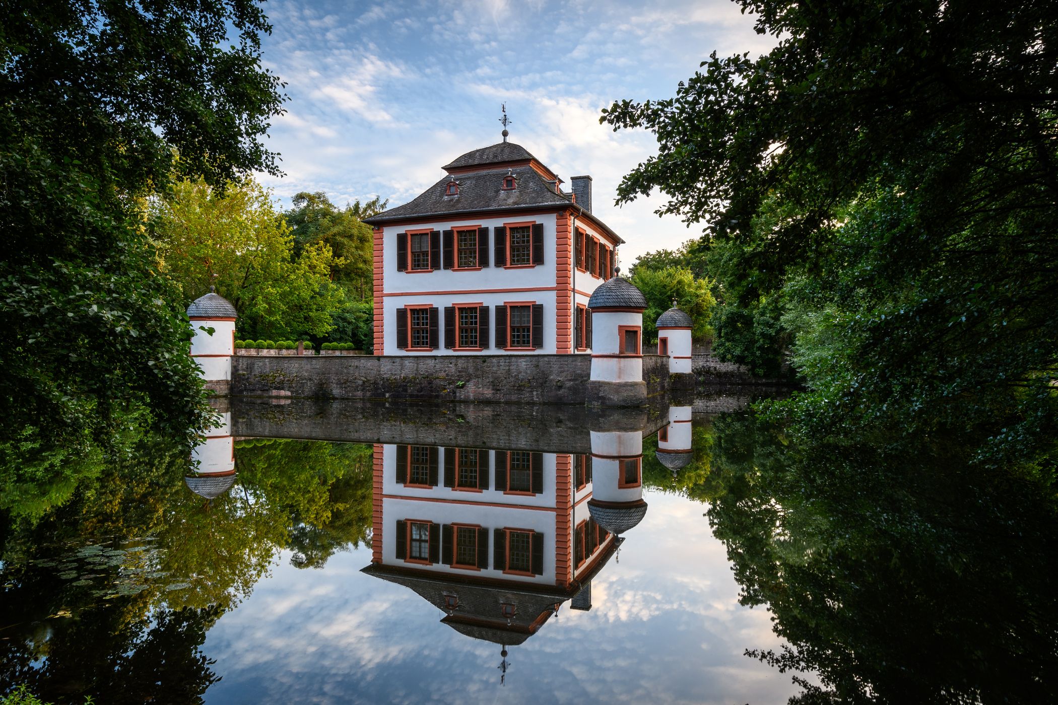 Wasserburg Seligenstadt, Germany