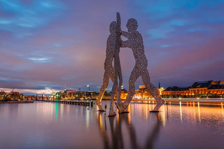 The Molecule Man, Berlin