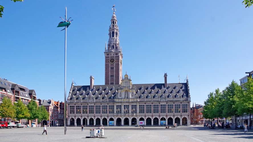 Ladeuzeplein with view of the library, Leuven