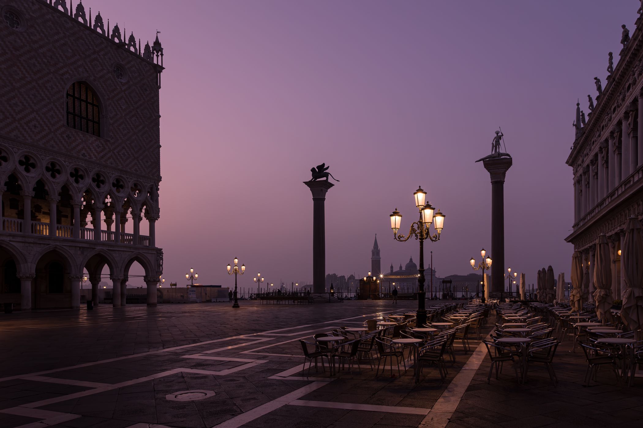 View to Palazzo Ducale, Italy