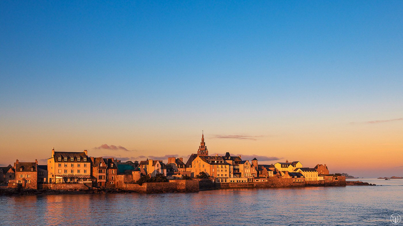 Roscoff pier - estacade - embarcadère, France