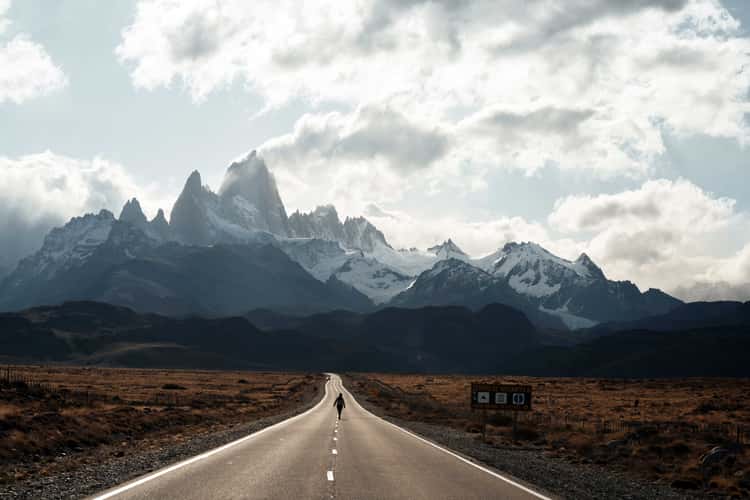 Street to El Chalten