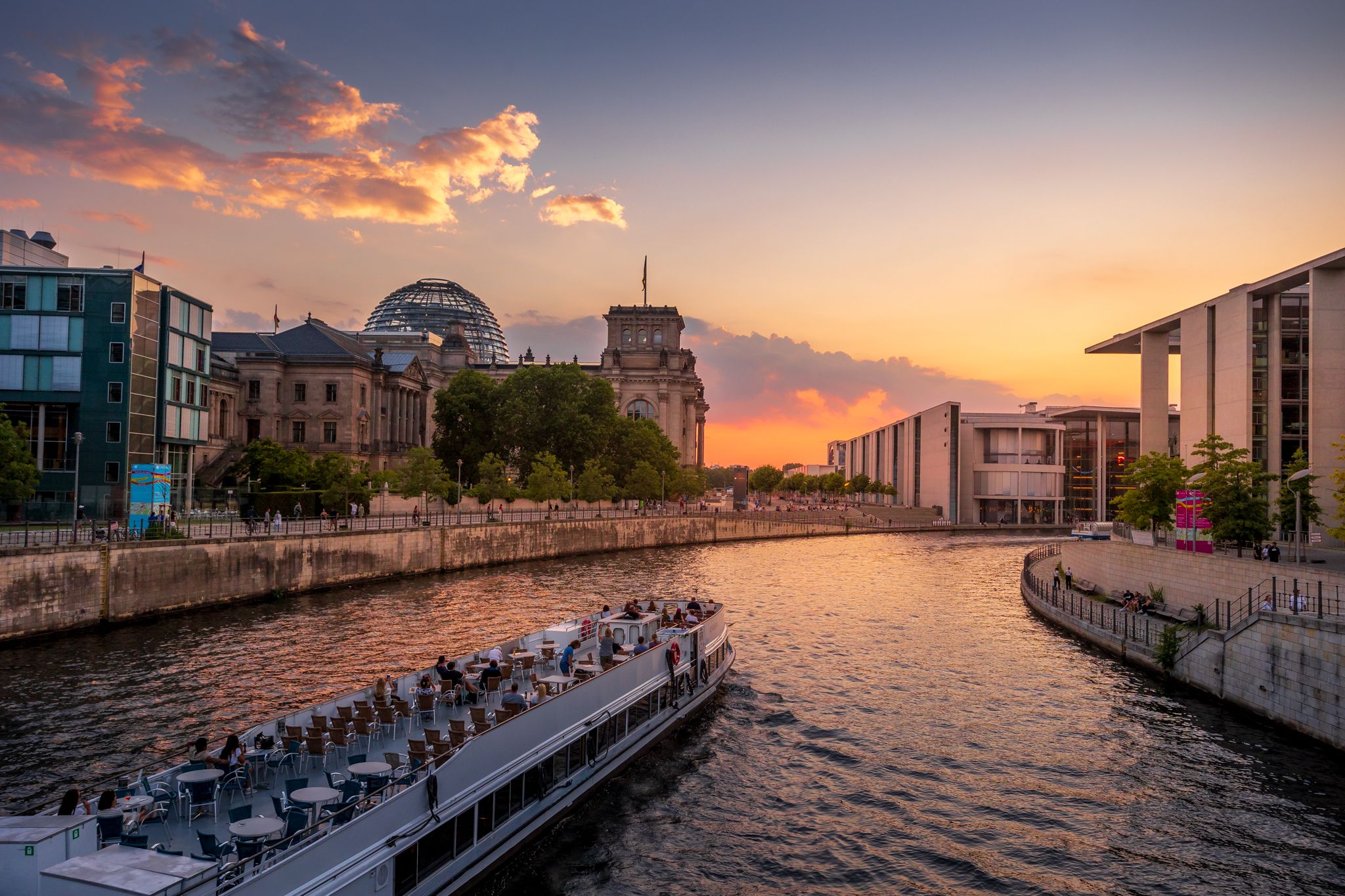 Blue hour at the Reichstagufer, Berlin, Germany