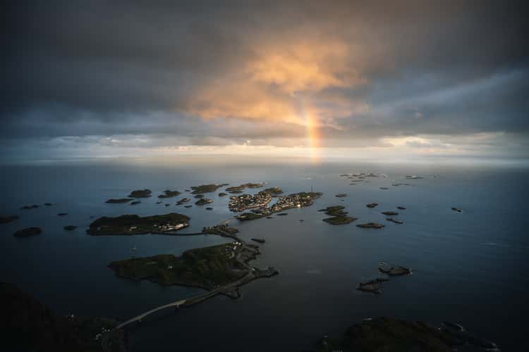 Festvagtinden, Henningsvaer