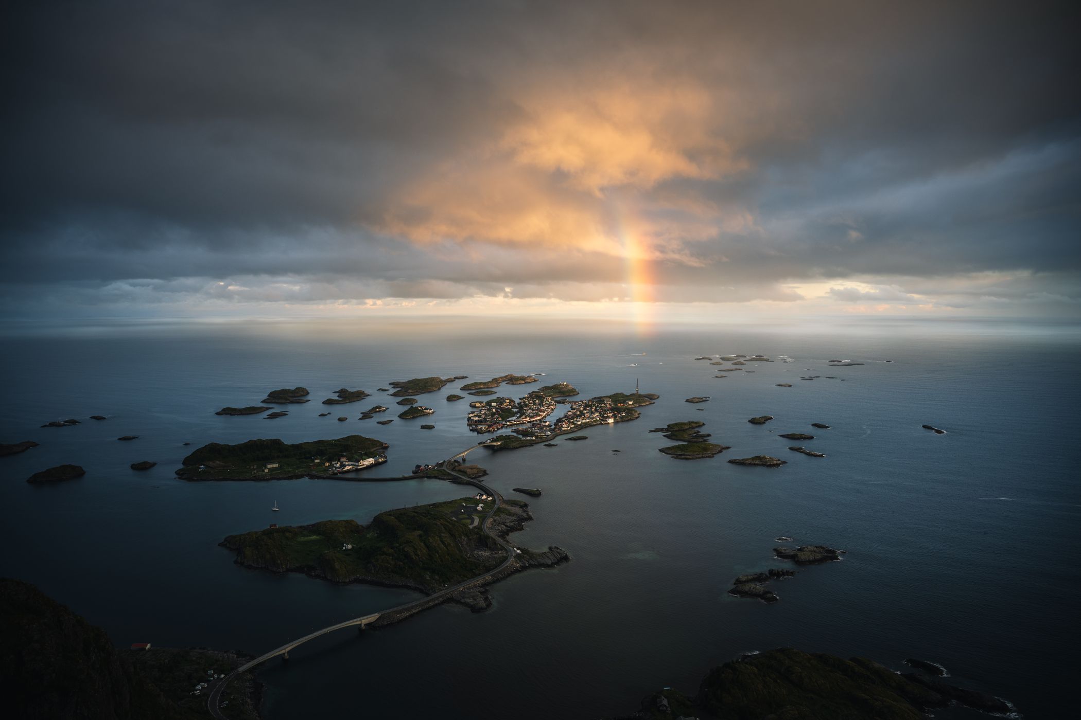 Festvagtinden, Henningsvaer, Norway