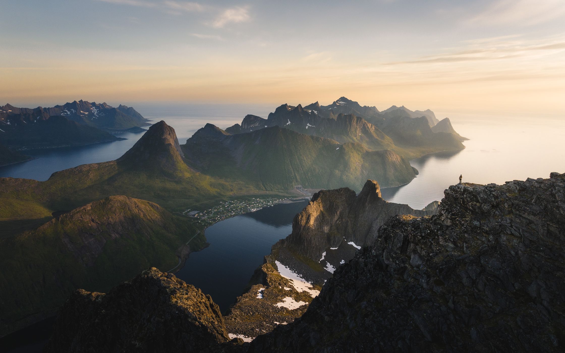 Grytetippen, Summit Views, Norway