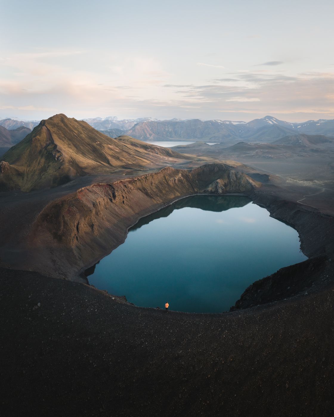 Hnausapollur, Icelandic Highlands, Iceland