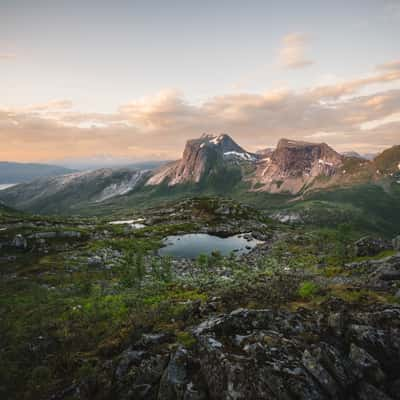 Kjerna Hike, Lake Views, Norway