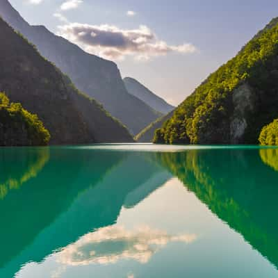 Komani Lake, Albania