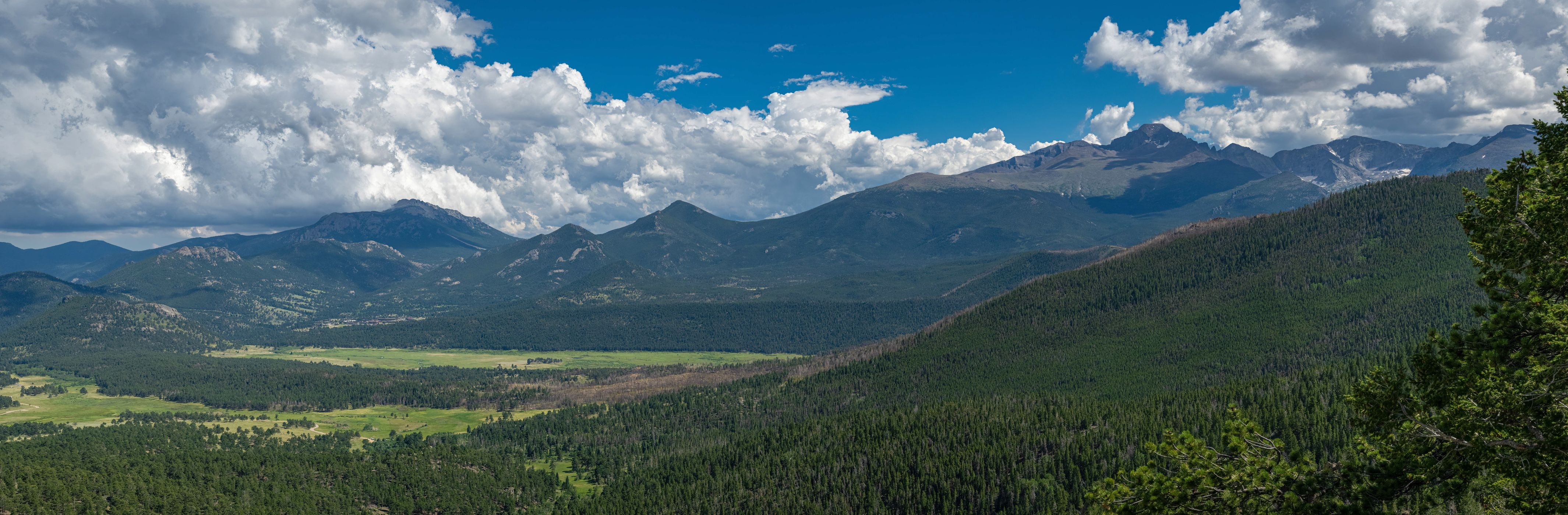Many parks curve overlook, USA