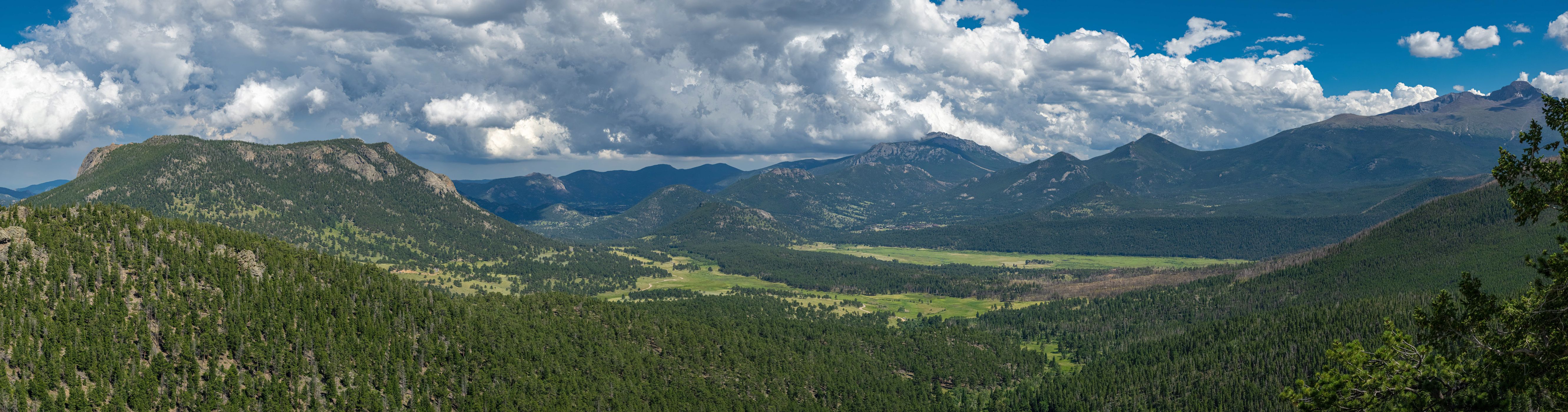 Many parks curve overlook, USA