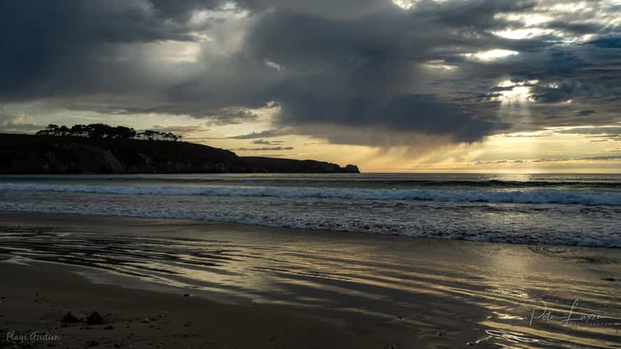 Plage de Goulien/Goulien Beach