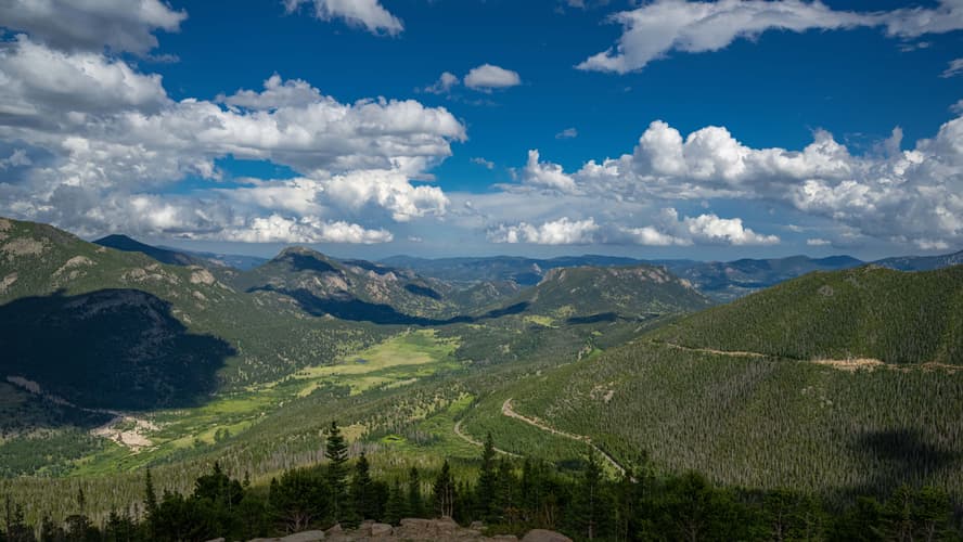 Rainbow curve overlook