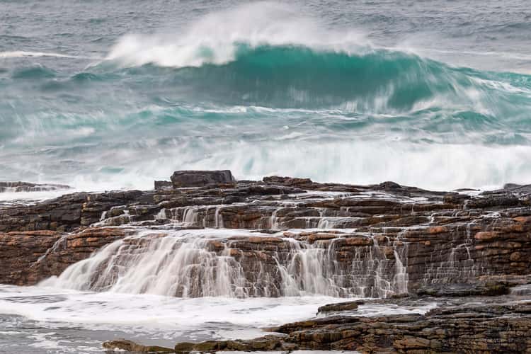 Surge of waves near Nøss