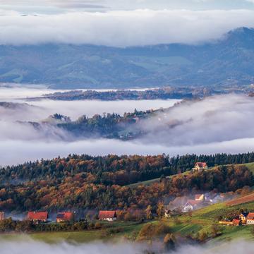 Talblick bei Nebel bei Kitzeck im Sausal, Austria