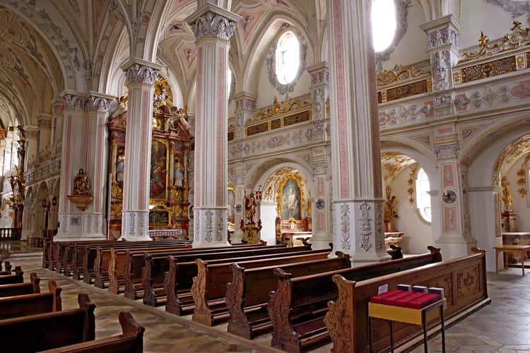 Church Heilig Kreuz Polling