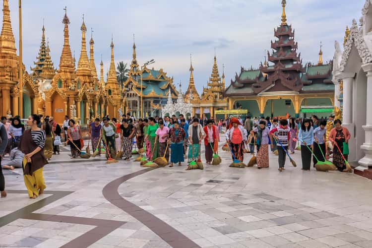 Sunrise at the Shwedagon Pagoda