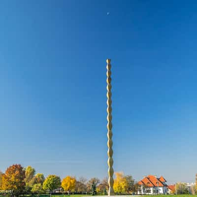 Infinite Column (Coloniă infinita), Târgu Jiu, Romania