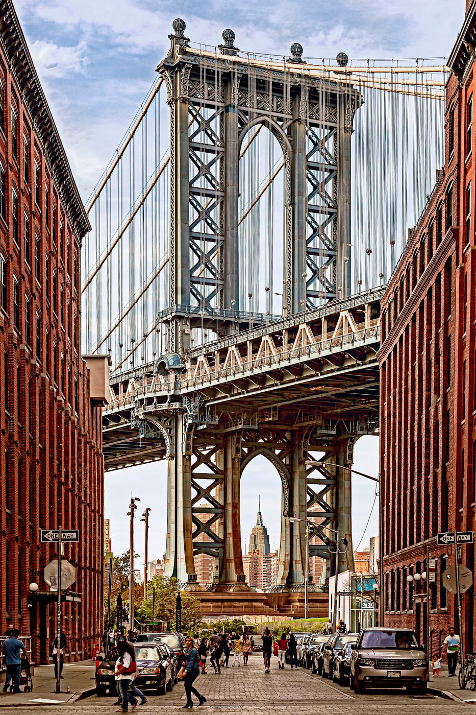 Manhattan Bridge from Washington St., New York City, USA