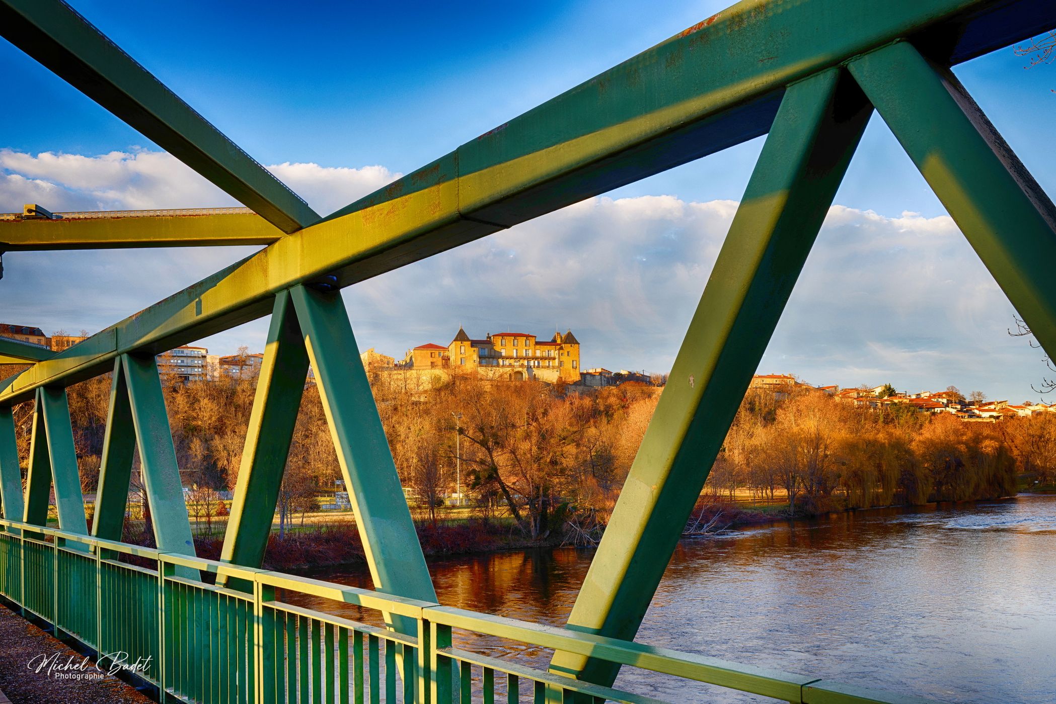 Pont du Château and L'Allier, France