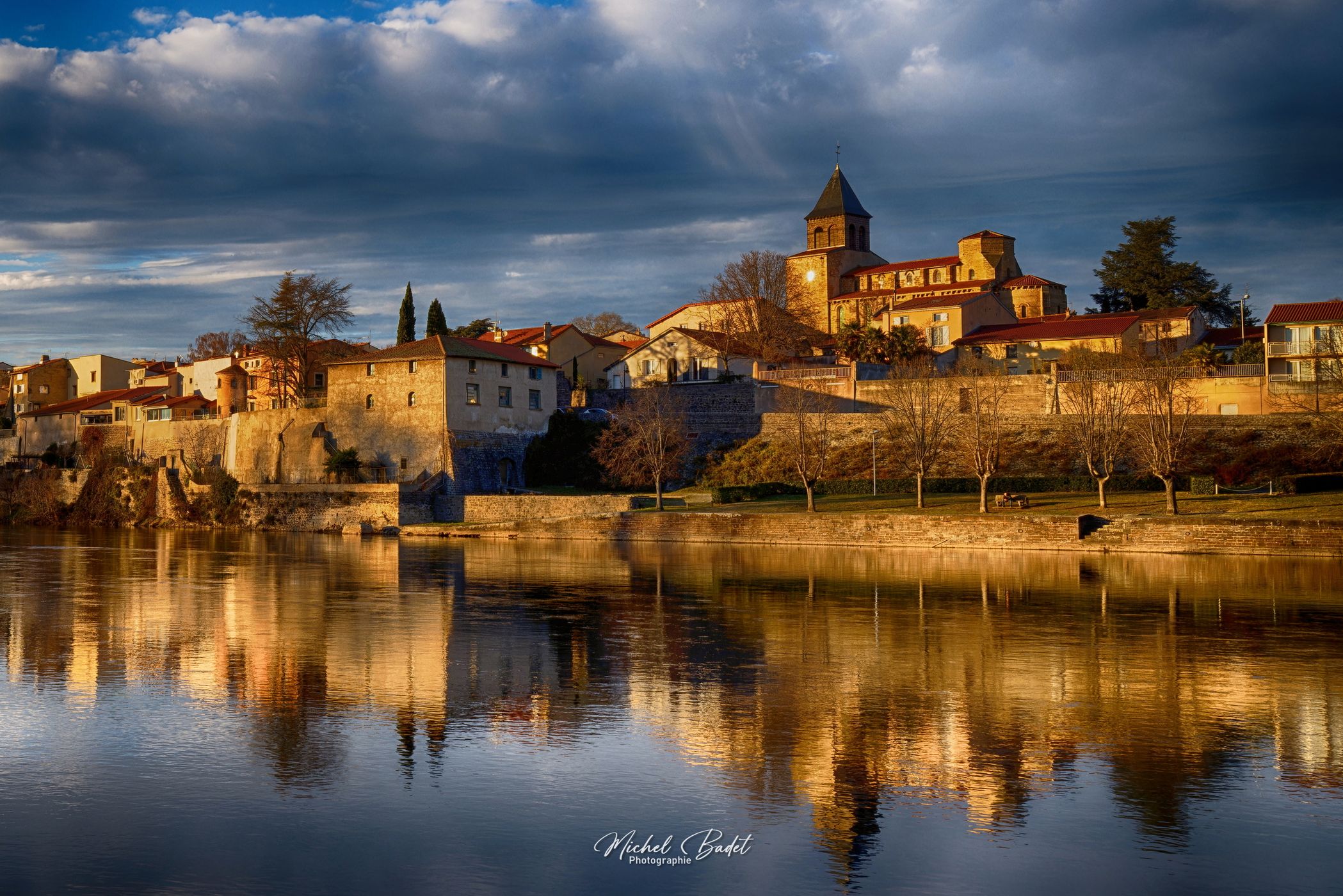 Pont du Château and L'Allier, France