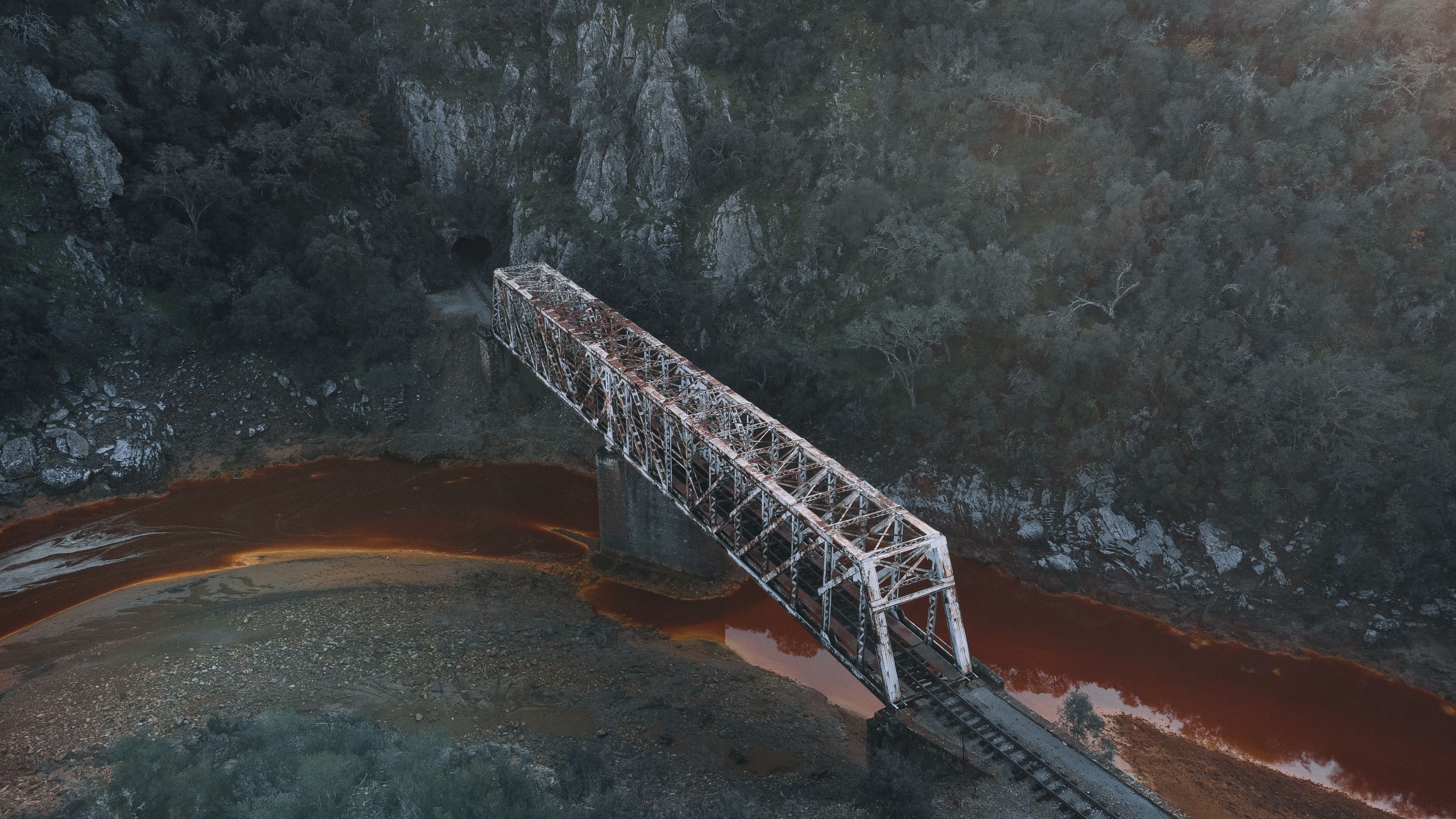 Puente Salómon from above, Spain
