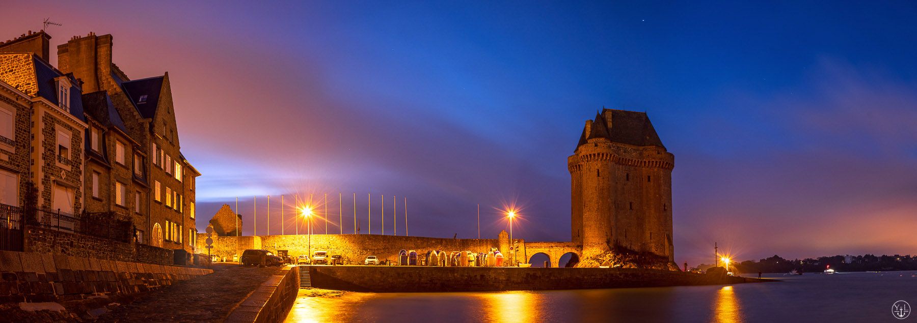 Saint-Servan, Lifeboat shelter side, France