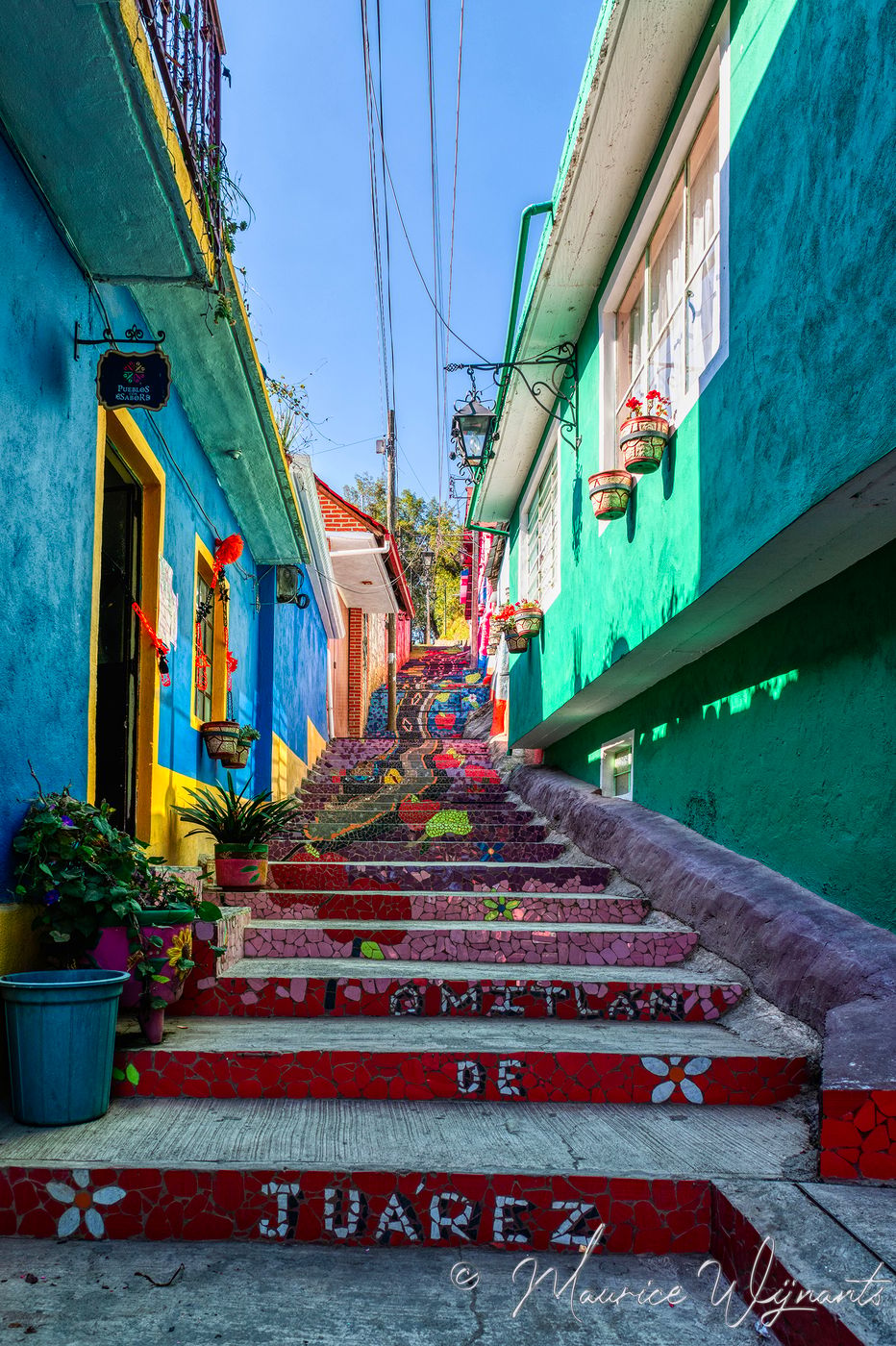 The mosaic staircase, Mexico